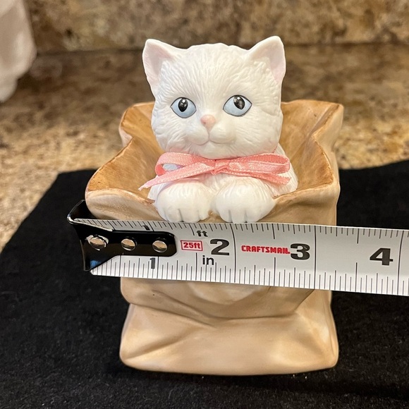 San Francisco Music Box Co. Ceramic Cat Figurine with Pink Bow Music Box - Picture 11 of 13